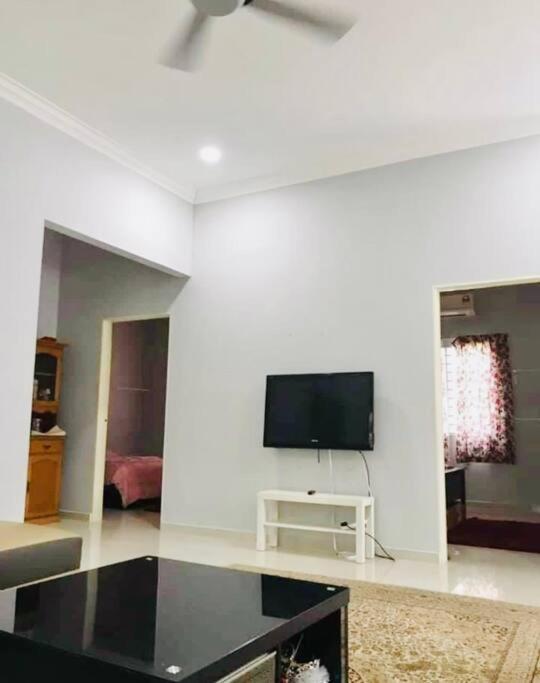 Kundang Villa @ Tasik Biru - 3 Bedrooms Bungalow 라왕 외부 사진